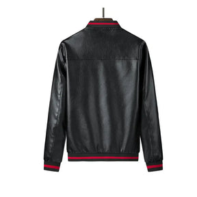 Jaqueta Masculina Premium de Couro Romenzi RZ157 em couro plutônio, com costuras reforçadas e caimento impecável para conforto e sofisticação.