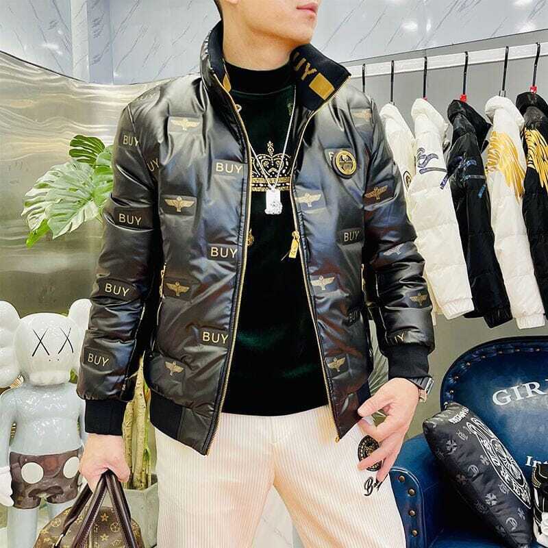 Jaqueta Masculina Puffer Outlier Romenzi RZ172 exibindo design autêntico, isolamento térmico e estilo sofisticado.