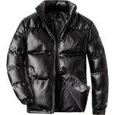 Jaqueta Masculina Puffer Winter Romenzi RZ190 em tecido acolchoado, zíper durável e design moderno.