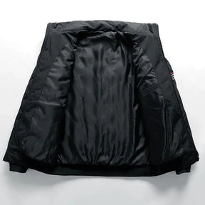 Jaqueta Masculina Square Romenzi RZ179 com forro acolchoado, zíper durável e tecido resistente. Elegância e conforto em dias frios.