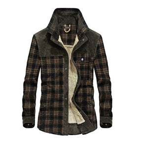 Jaqueta Masculina Xadrez Romenzi RZ178 com padrão xadrez exclusivo, acabamento premium e conforto térmico para compor looks modernos e sofisticados.