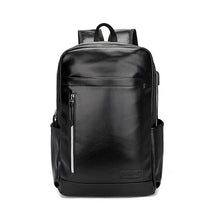 Mochila Executiva em Couro Romenzi Venice RZ068 com design sofisticado e compartimentos para notebooks e itens pessoais.