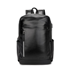 Mochila Executiva em Couro Romenzi Venice RZ068 com design sofisticado e compartimentos para notebooks e itens pessoais.