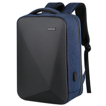 Mochila Executiva Romenzi RZ067 com tecido impermeável, compartimento para notebook 15'', porta USB, trava TSA e design moderno e funcional.