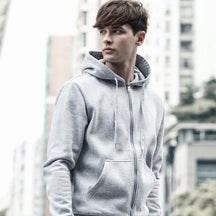 Moletom Masculino com Zíper Romenzi RZ114 com design moderno capuz e material premium que combina estilo casual e proteção contra o frio