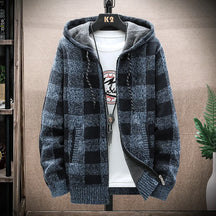 Moletom Masculino Xadrez com Capuz Romenzi RZ103 em padrão clássico material premium e capuz que oferece estilo conforto e proteção nos dias frios
