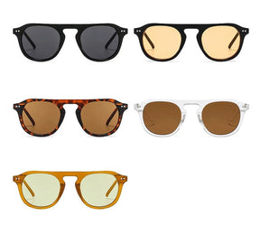 Óculos de Sol Romenzi Havaí RZ685 em destaque, acessório leve e moderno inspirado no Havaí, com lentes de proteção UV400 que unem estilo e conforto.