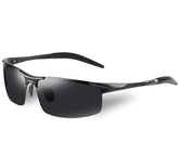 Óculos de Sol Romenzi Magnum RZ688 em detalhe, modelo moderno com armação leve e resistente que garante conforto, durabilidade e proteção solar ao visual.