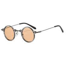 Óculos de Sol Romenzi Malibu RZ689 com design moderno e elegante, lentes em policarbonato e proteção UV400 que garantem estilo, conforto e sofisticação.