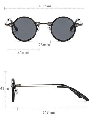 Óculos de Sol Romenzi Malibu RZ689 com design moderno e elegante, lentes em policarbonato e proteção UV400 que garantem estilo, conforto e sofisticação.