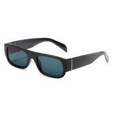 Óculos de Sol Romenzi Phuket RZ693 em destaque, modelo moderno feito em acetato com lentes de policarbonato UV400 que oferecem proteção, conforto e estilo.