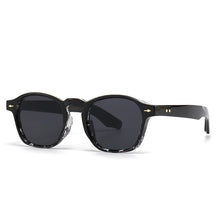 Óculos de Sol Romenzi Sardenha RZ695 em destaque, modelo leve e sofisticado com lentes de proteção UV que unem conforto, durabilidade e estilo refinado.