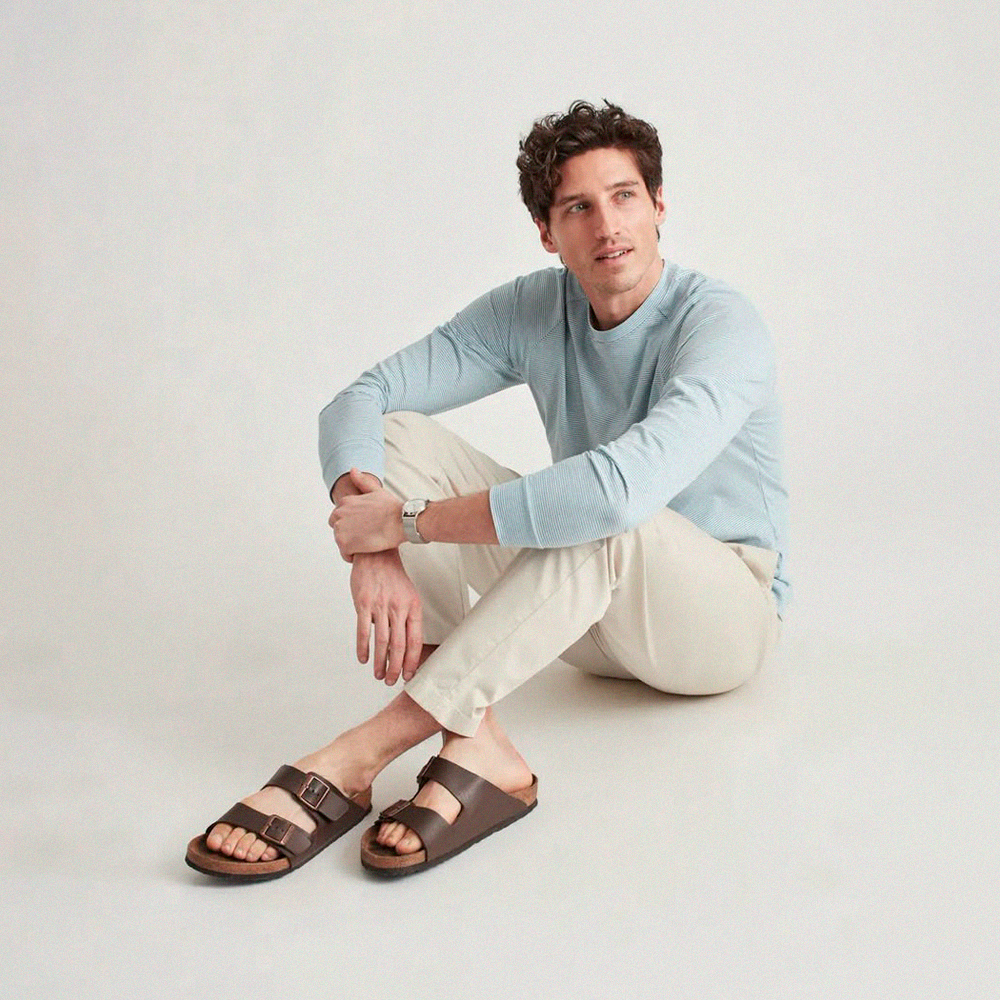 Sandália Masculina Birken Romenzi RZ726 em materiais de alta qualidade, design contemporâneo, conforto e estilo para looks casuais e sofisticados.