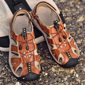 Sandália Masculina Maltês Romenzi RZ509 com design sofisticado, materiais de alta qualidade, conforto e estilo versátil para o homem moderno.