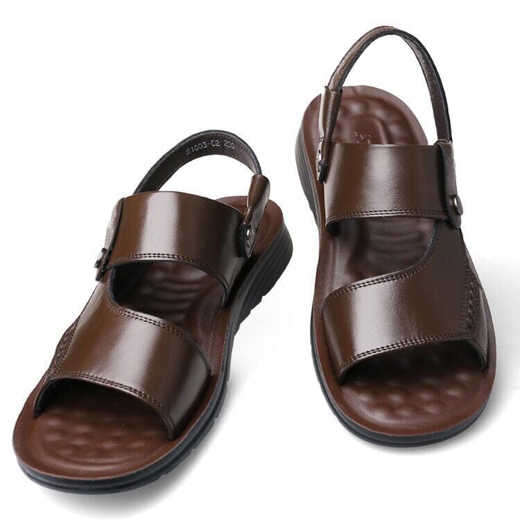 Sandália Masculina Mancherster Romenzi RZ511 feita em materiais premium, com design contemporâneo, conforto e elegância para looks versáteis de verão.