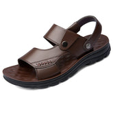 Sandália Masculina Mancherster Romenzi RZ511 feita em materiais premium, com design contemporâneo, conforto e elegância para looks versáteis de verão.