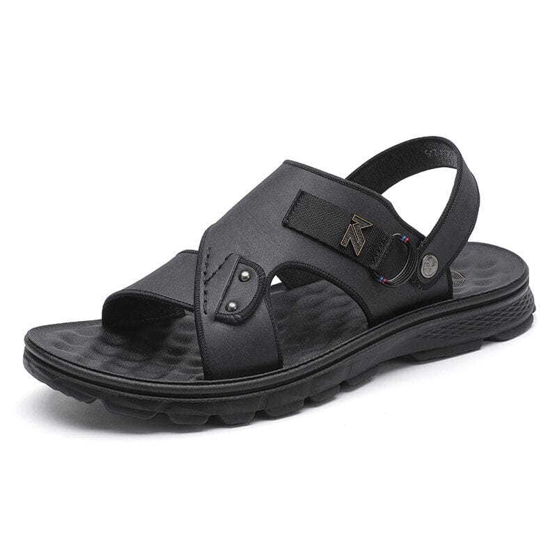 Sandália Masculina Romenzi Decanto RZ513 feita em materiais premium, design liso e atemporal, oferecendo conforto, praticidade e estilo sofisticado.