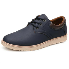 Sapatênis Romenzi RZ449 de couro legítimo com palmilha macia e sola emborrachada para segurança e estilo em looks formais e casuais.