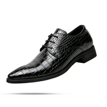 Sapato Masculino Derby em Couro Romenzi RZ352 com cadarço trançado, couro brilhante e plataforma de 3,5 cm. Visual elegante em preto e marrom.