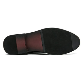 Sapato Masculino Derby Romenzi RZ357 em couro em escamas com cadarço trançado e plataforma. Estilo refinado nas cores preto e marrom