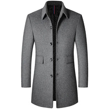 Sobretudo Masculino de Lã Grife Romenzi RZ093, com gola polo, corte perfeito e tecido premium, ideal para homens elegantes em diversas ocasiões.