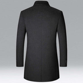 Sobretudo Masculino de Lã Grife Romenzi RZ093, com gola polo, corte perfeito e tecido premium, ideal para homens elegantes em diversas ocasiões.
