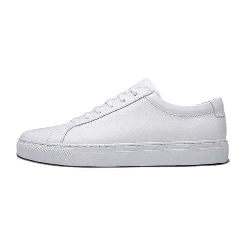 Tênis Masculino Romenzi RZ416 branco em couro premium com palmilha em EVA e amortecimento Zoom em Gel para conforto e sofisticação diária.