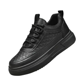 Tênis Masculino Romenzi RZ378 com acabamento respirável, palmilha macia e solado antiderrapante. Ideal para composições casuais e urbanas