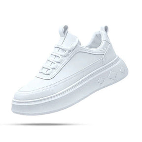 Tênis Masculino Romenzi RZ420 nas cores branco ou marrom com design elegante, palmilha em EVA e sola TPR para conforto e segurança no dia a dia.