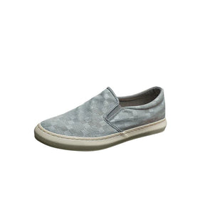 Tênis Masculino Slip On Romenzi RZ427 com design elegante, tecido resistente, palmilha macia e cores versáteis para diferentes estilos.