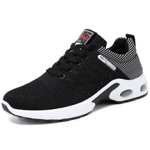 Tênis Masculino Sports Romenzi RZ442 em destaque: design moderno, malha respirável e amortecimento a ar para máximo conforto e desempenho.