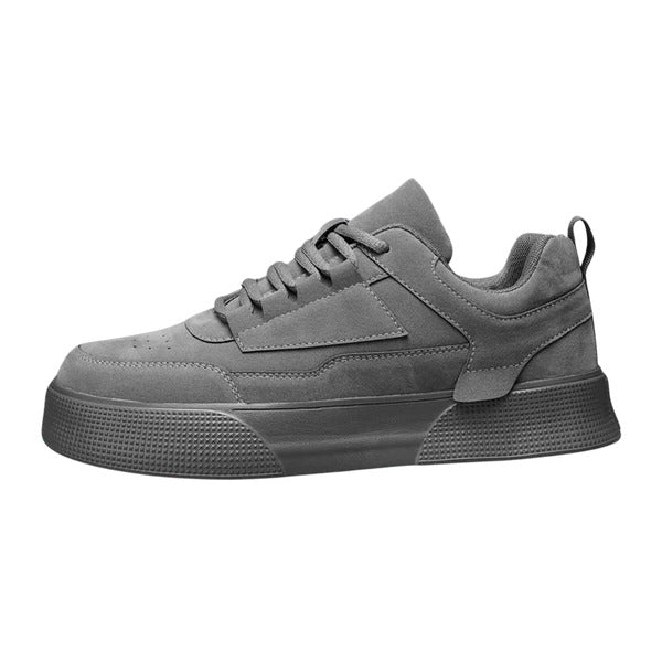 Tênis Masculino Romenzi RZ410 em couro cinza, estilo casual com acabamento premium, solado resistente e design versátil para o uso diário.