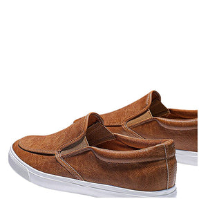 Tênis Slip On Sienne Romenzi RZ438 da Romenzi em destaque, ideal para uso diário, com visual elegante, solado confortável e acabamento refinado.
